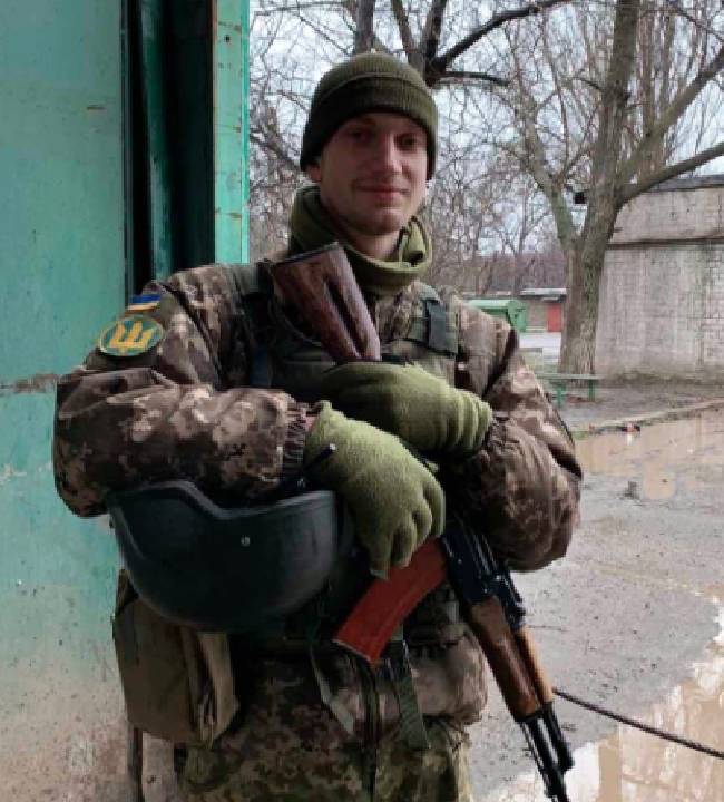 &quot;Когда в стране ужас, не могу жить счастливую жизнь&quot;. 5 историй украинцев, ушедших на войну